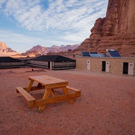 Wadi Rum Bright Moon Exterior photo