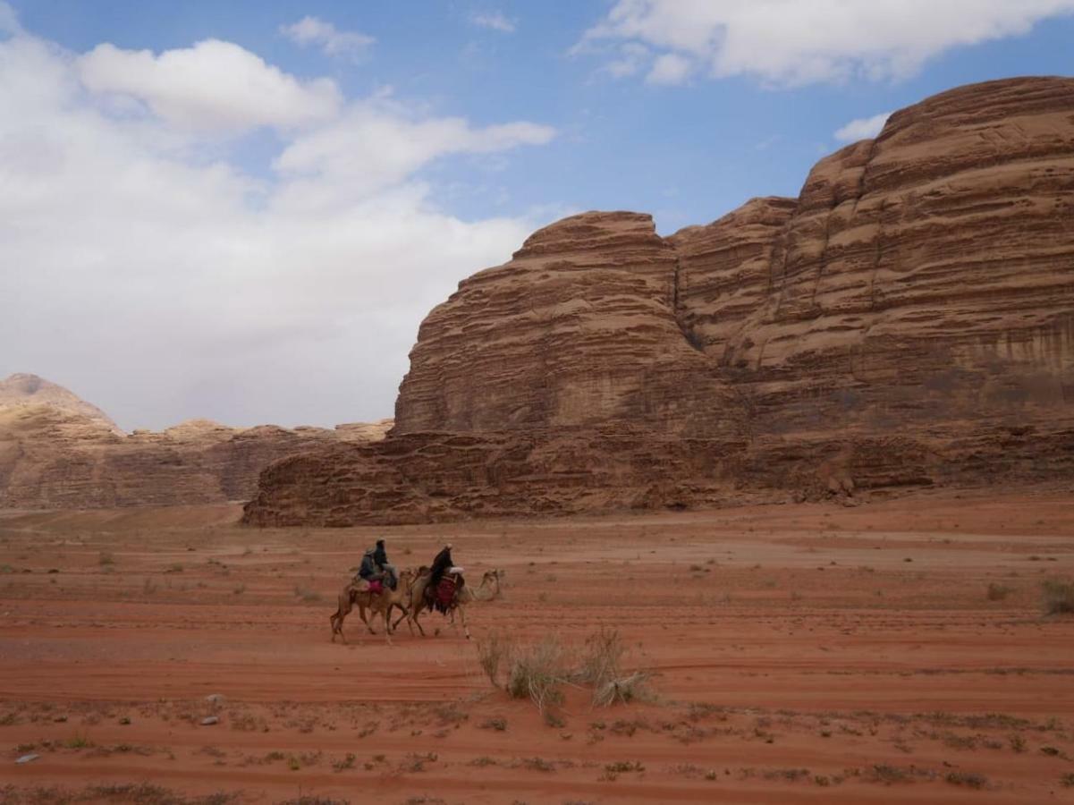 Wadi Rum Bright Moon Exterior photo