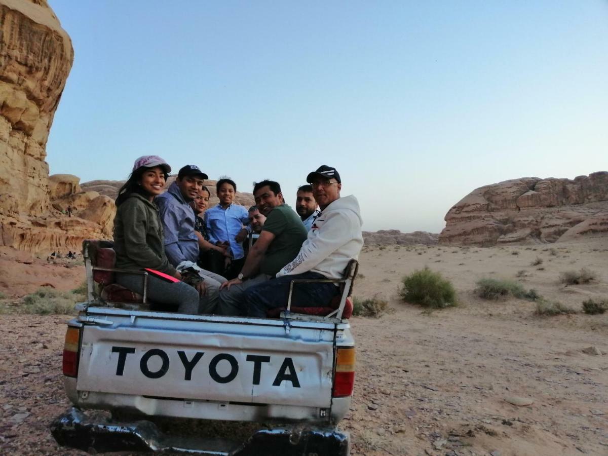 Wadi Rum Bright Moon Exterior photo